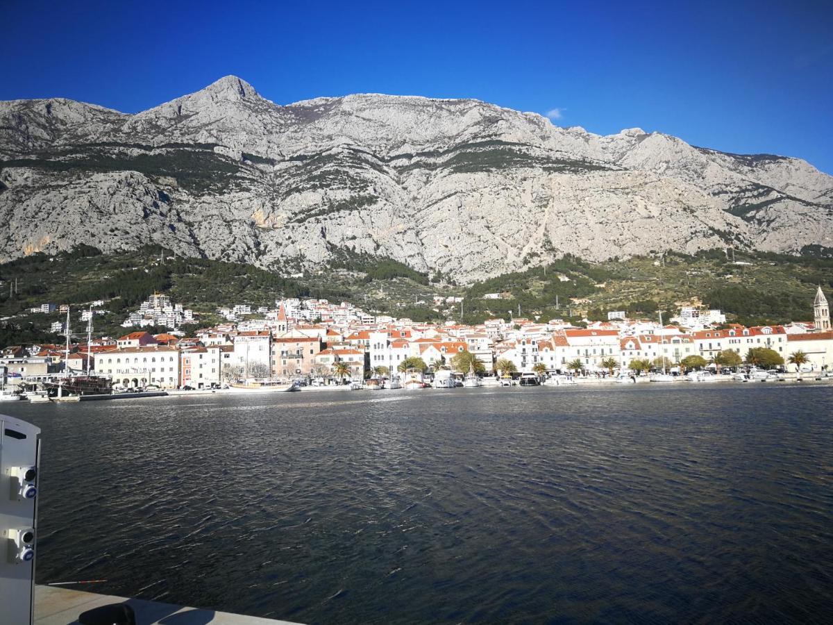 Apartment None Makarska Exteriör bild