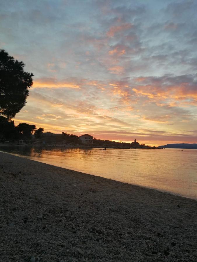 Apartment None Makarska Exteriör bild