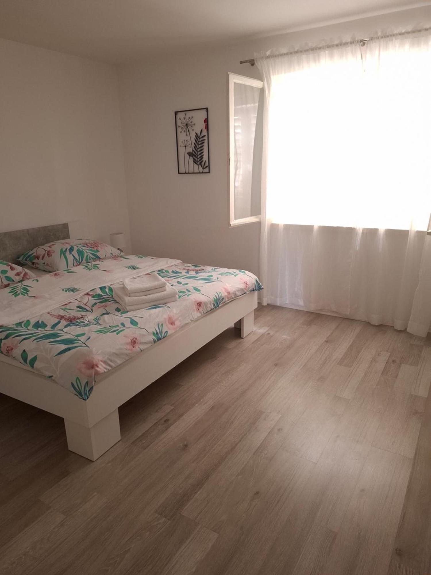 Apartment None Makarska Exteriör bild